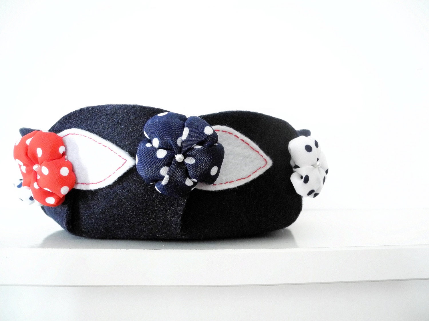 Catchall felt bowl - navy blue red white docs - ready to ship