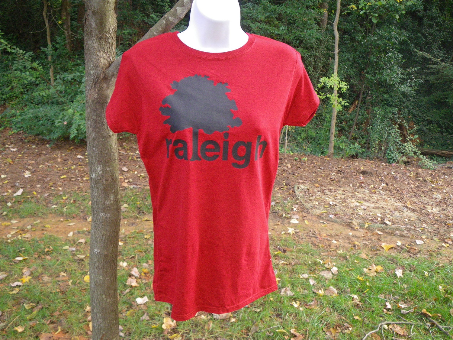 Raleigh NC Oak Tree Shirt - Women's version