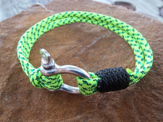 Shackle Clasp