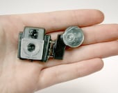 Vintage Starlet Brownie Camera Wooden Brooch