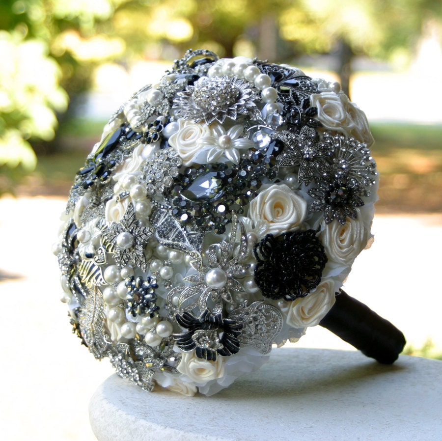 Black and white wedding brooch bouquet