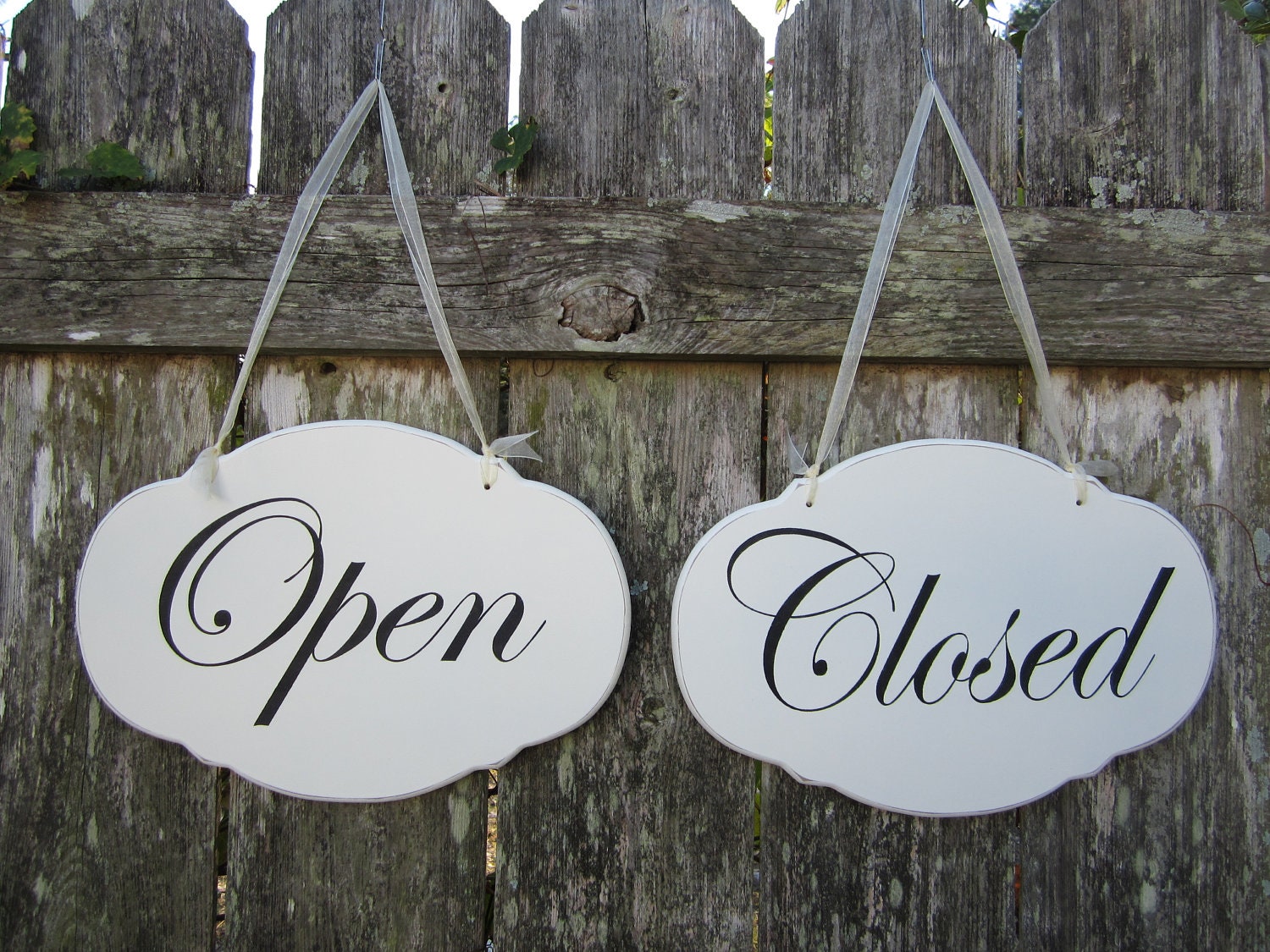 Hand Painted Wooden Shabby Chic Open / Closed Sign