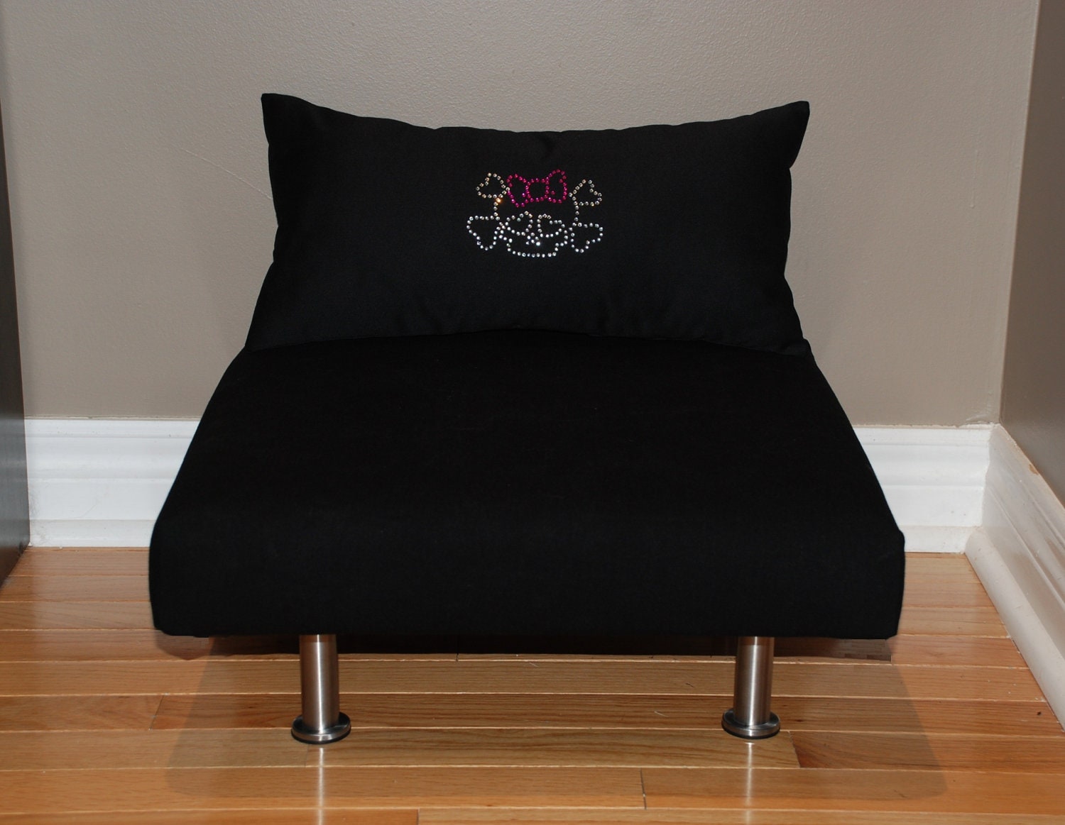 18"x18" Black Upholstered Pet Bed / Cat Bed / Small Dog Bed /// Pet Lounger