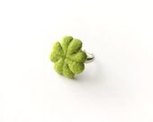 Four-leaf clover ring / Four leaf clover for luck / Woodland gift for Halloween / Gifts for kids