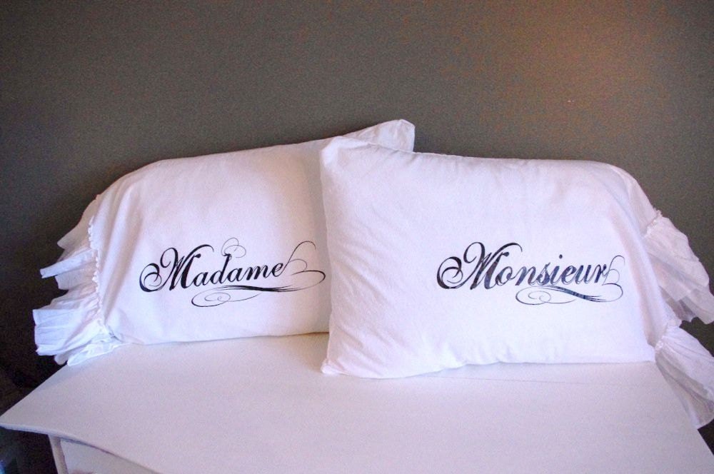 Madame Ruffle Pillowcase Set