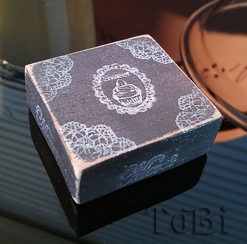 Wooden magnet