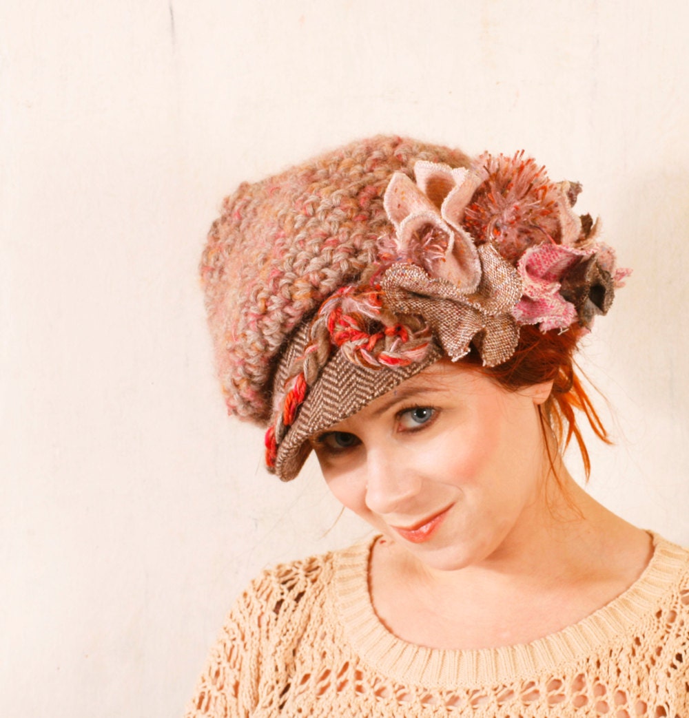 Winter hat woman Pink wool hat Warm hat Woman cap Woman crochet hat Pink newsboy hat Newsboy cap Crochet newsboy hat Alpaga hat Mohair hat
