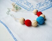 Nursing Necklace Red blue Mini teething necklace Accessory sling Breastfeeding babywearing Development toys Motor skills Back to school