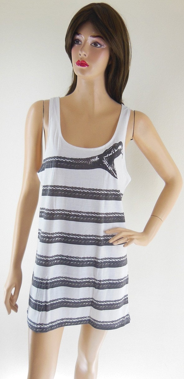 Snake Animal Zoo Animal Style Art Fashion Women T-Shirt White T-Shirt Tunic Screen Print Size M