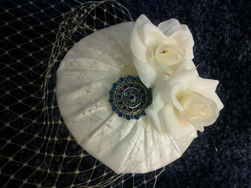 Ivory Silk Rose Bridal Headpiece, Bridal Fascinator, birdcage veil, something blue Wedding hat, Bridal Hair Accessory, Bridal Vintage hat,