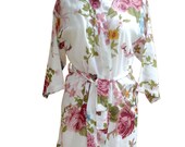 Set 8 robes Bride Kimono robe bridesmaids tiffany White / Pink and blooms maid of honor spa robe beach cover up for Alicia