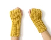 Mustard Yellow Chunky Fingerless Gloves / Yellow Wristwarmers / Women Fashion europeanstreetteam
