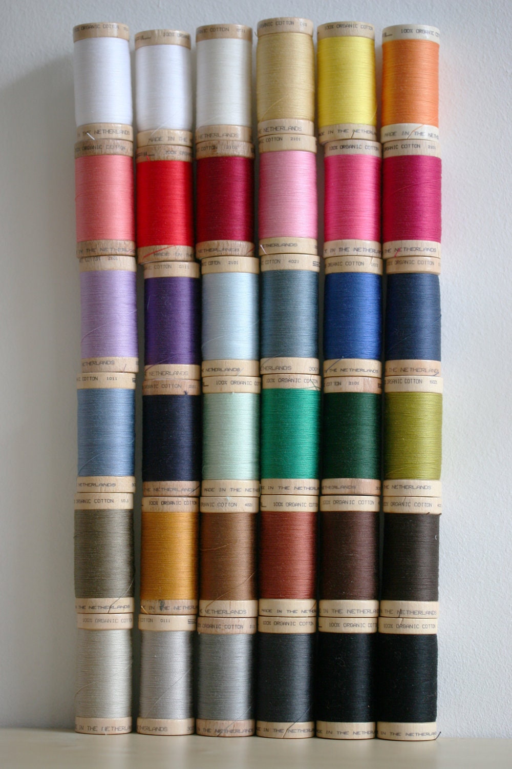 1 Spool GOTS Certified Organic Cotton Sewing Thread (300 yards/275 metres)