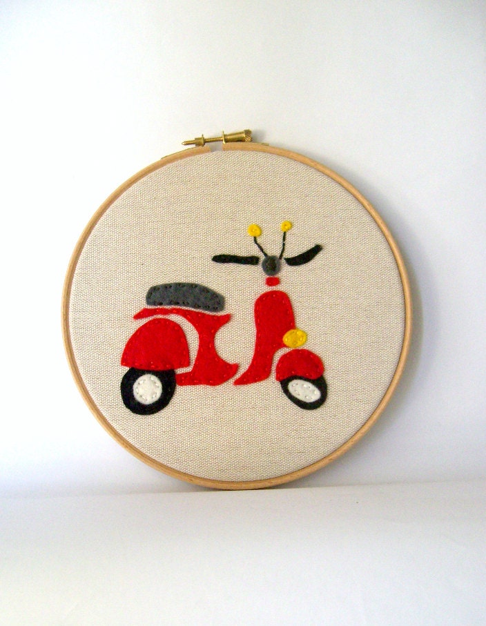 Red vespa hoop art , hand embroidery decoration with felt ,home decor red vespa hoop wall art,toddlers room - pitsispopis