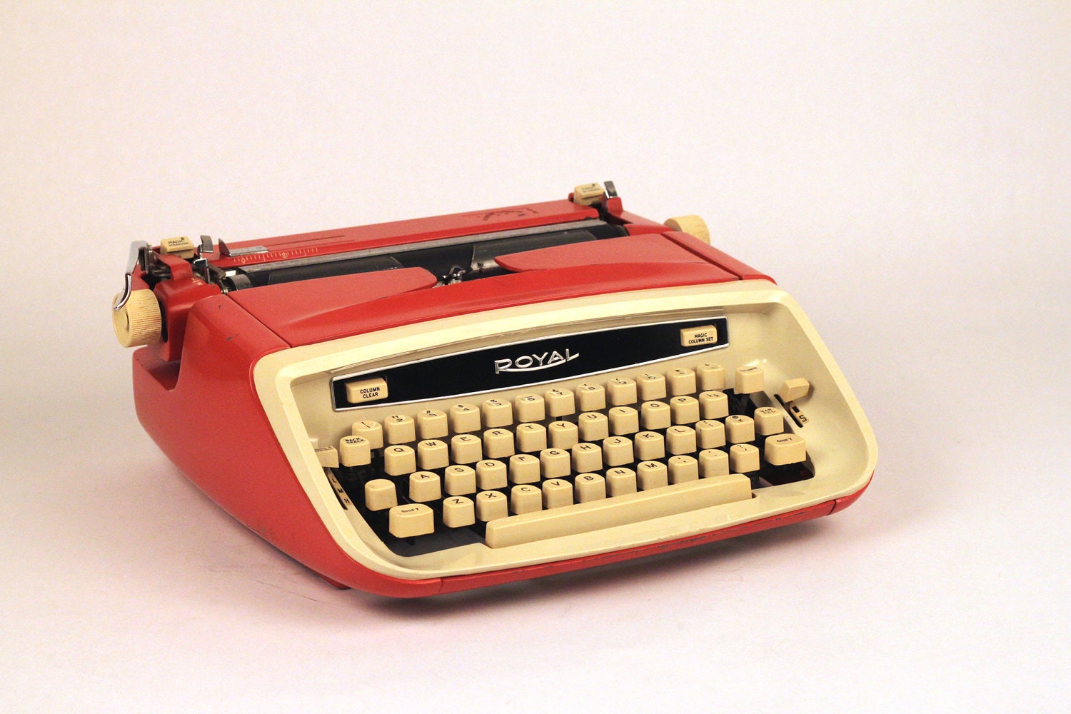 ROYAL Safari manual typewriter