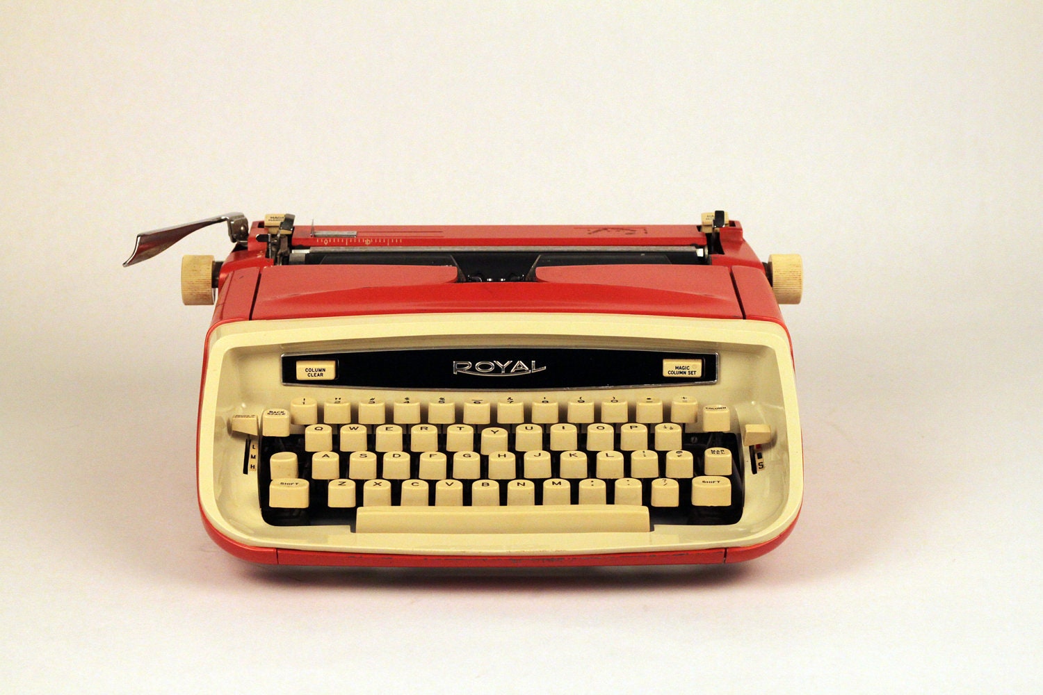 ROYAL Safari manual typewriter