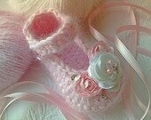 Pink  Baby Girl Booties. Pink  Baby Girl Crochet Booties