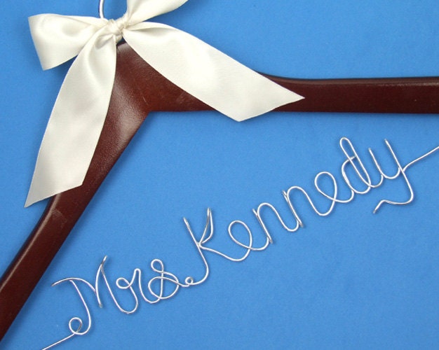 May Promotion, Single Line Wire Name Hanger, Custom Wedding Hanger, Personalized Bridal Hanger,  Bride Name Hanger, Personalized Bridal Gift
