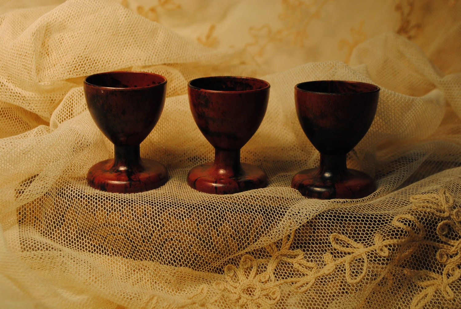 TRIO Art Deco  antique bakelite egg cups marked SUNNY SMILE and British Made made in england perfect for breakfast a soft boiled egg