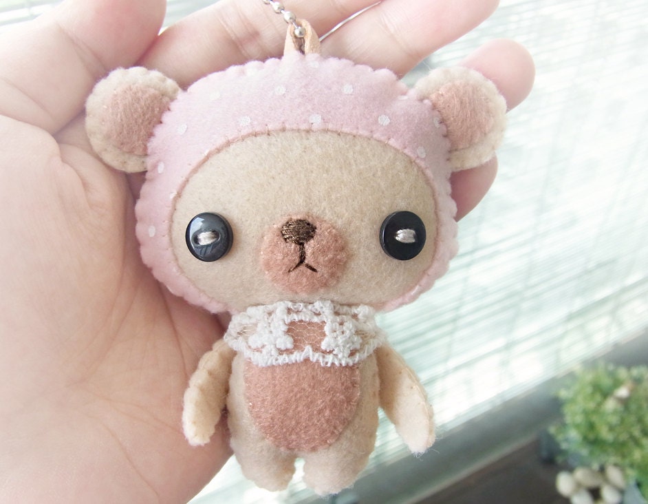 Felt Keychain -  Valentine Gift -  cute accessories -  Kawaii - Bear plush - READY TO SHIP