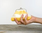 Stripes coin purse: Yellow & white - RallyMade