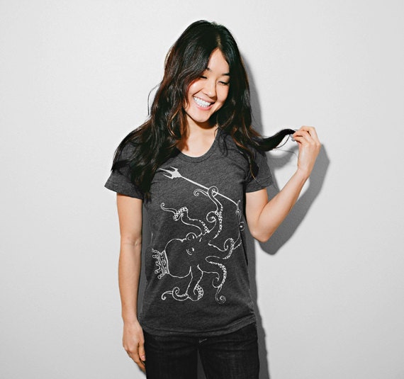 Octo Graphic Tshirt (womens)