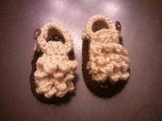 Ruffle sandals