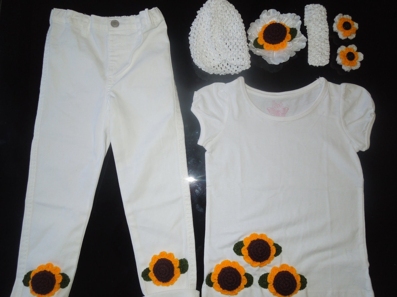 SUNFLOWERS - OOAK girls tee, jeans, hat, headband & 3x hair clips set - Size 4