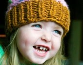Toddlers light pink cupcake hat