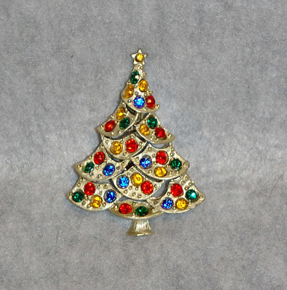 Vintage Multi Rhinestone and Goldtone Christmas Tree Pin