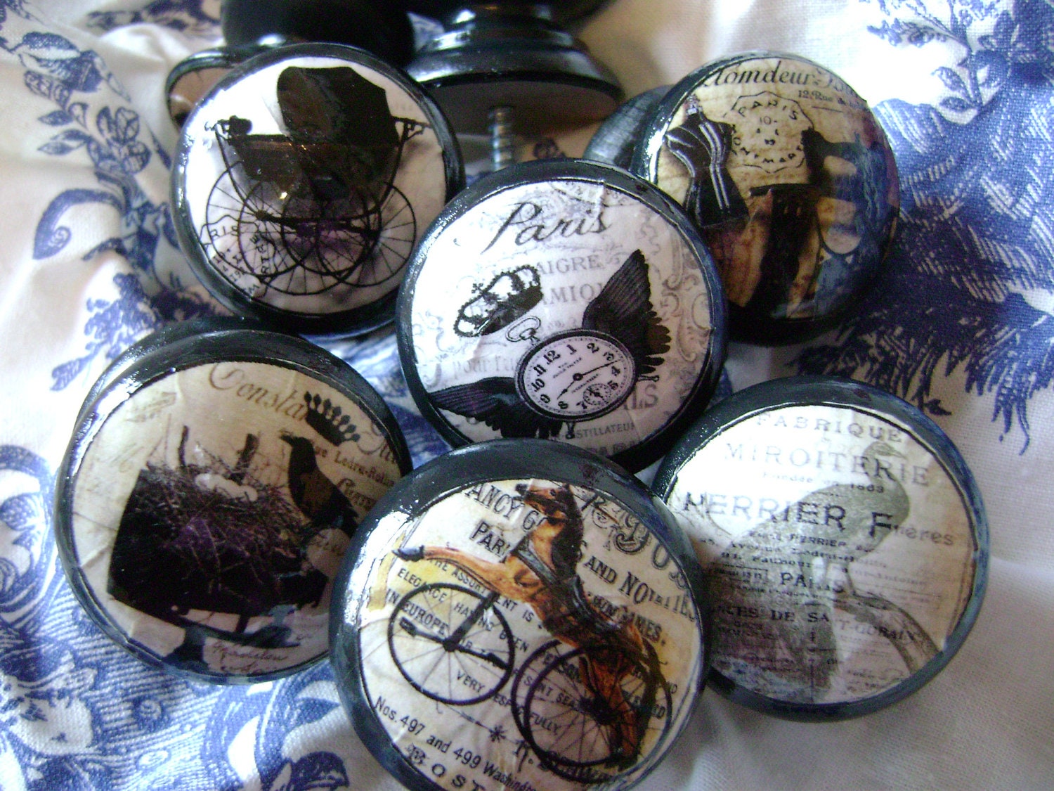 Set of 6 assorted designs, Shabby Vintage, 40mm, black wooden decoupage knobs