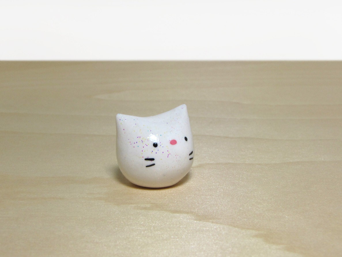 Sparkly White Pocket Kitty