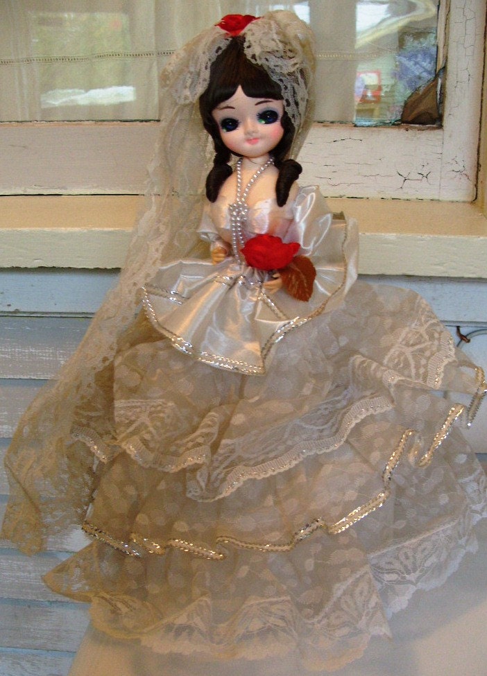 Vintage Brunette Bradley Bride Wedding Big Eyed Doll