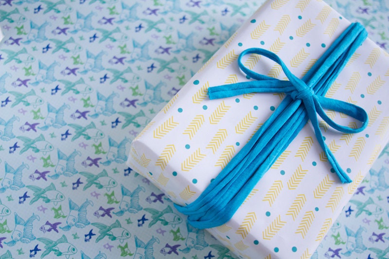 Gift wrap - 3 sheets - Duplex printing : Fishes and Arrows