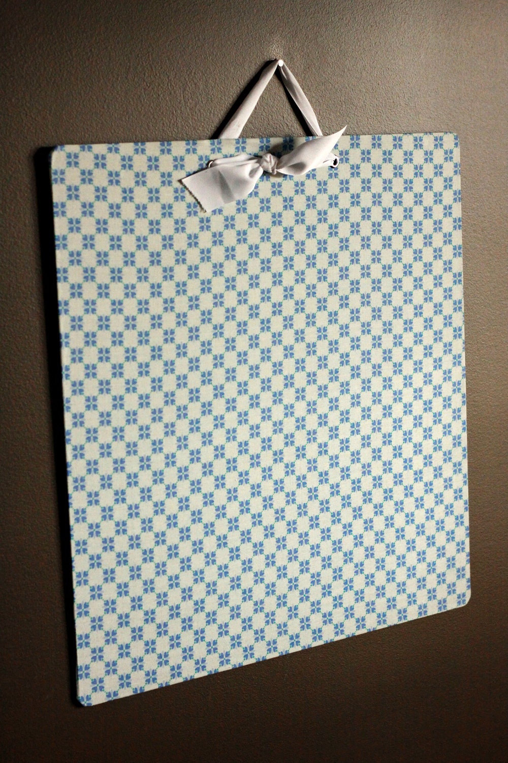 Fabric Covered Magnet Board (20x20) in Blue and White Square Fabric