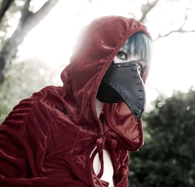 Pestis Riveted Plague Doctor half mask in Black
