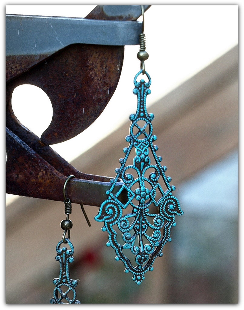 Vintage Lace Trinity Brass Drop Filigree Earrings