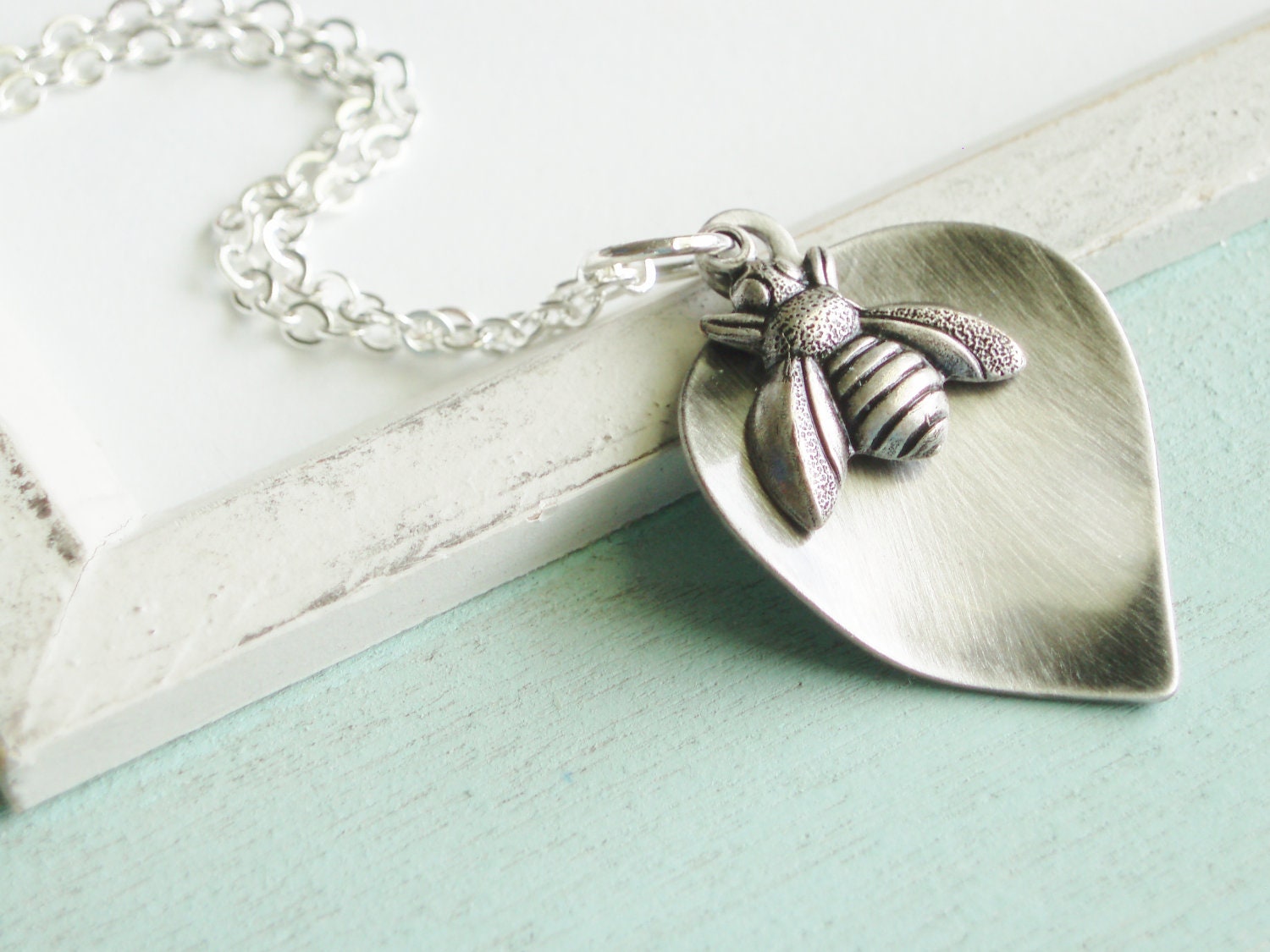 Silver Bee Necklace - Pretty Bee Necklace