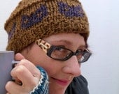 Chunky knit winter beanie - with fair isle cats - Caramel and lavender