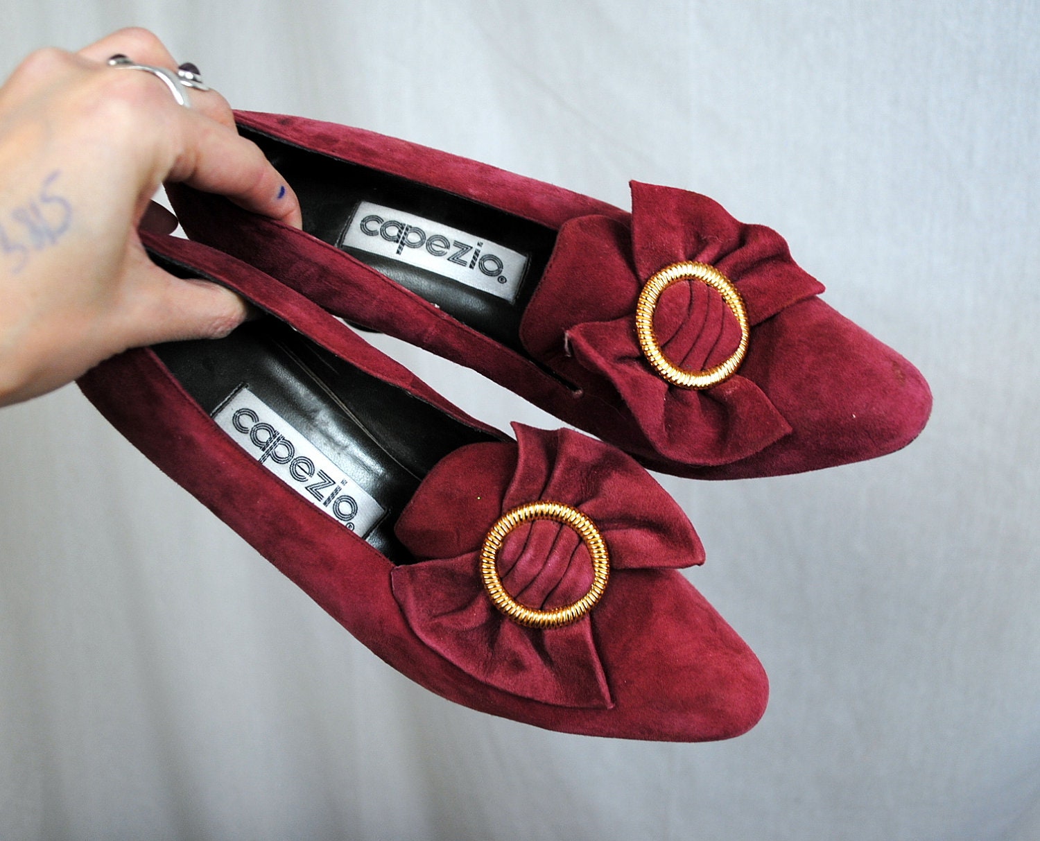 Vintage 1980's Capezio Suede Bow Heels - Size 6 1/2