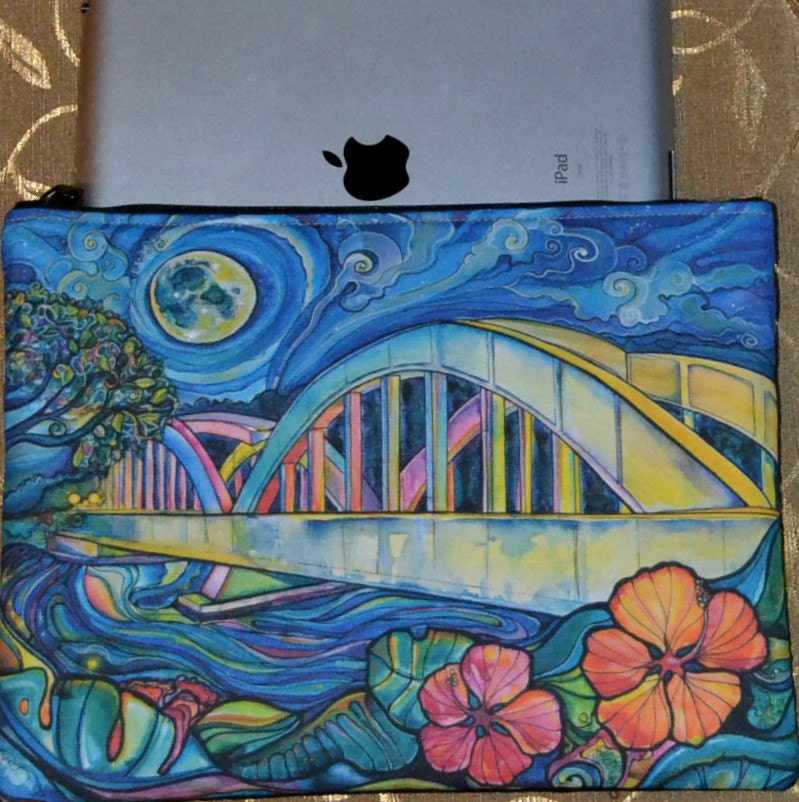 iPad - Limited Edition - Wilcox-Sasaki Rainbow Bridge iPad Bag with shoulder strap and cord pocket