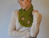 coconut button chunky scarflette scarf neck warmer - lemongrass - the elke