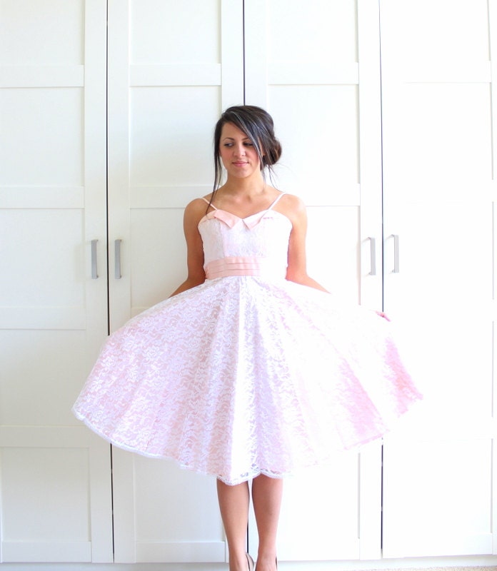 Pink and White Lace Dress / Gunne Sax Dress / Retro Cupcake Dress / Pink Party Dress / size XS Small