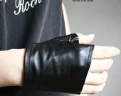 Genuine Leather Extra Soft Lambskin Punk Boxing Fighting Biker Riding Fingerless Glove FREE SHIPPING