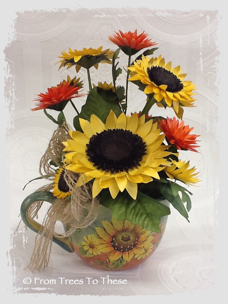 Sunflower & Mum Centerpiece (paper)