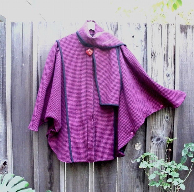 Vintage Wool Hounds-tooth Draped Cocoon Cape Coat/ Magenta Scarf Collar  Batwing Jacket
