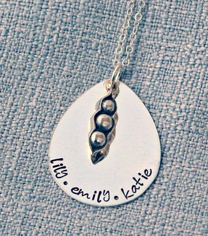 Mothers Day Gift - Mommy Necklace- Pea in a Pod Necklace- Hand Stamped Sterling Silver Necklace - Gift for Mom