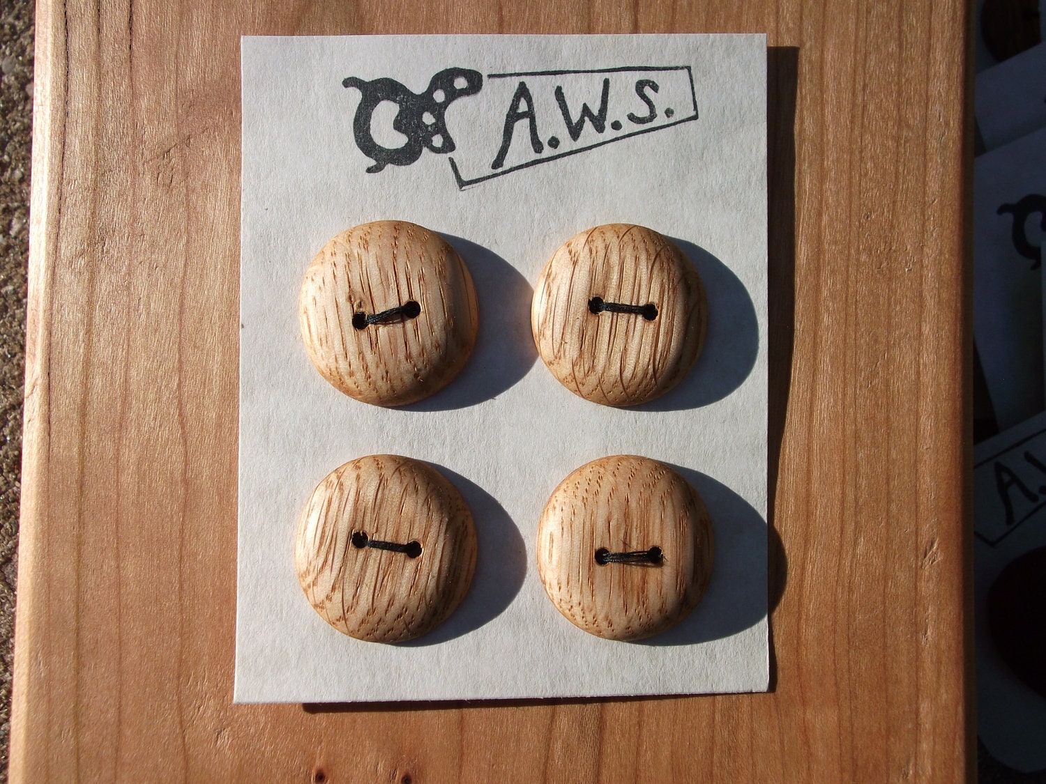 Four Wood Buttons White Oak (3/4 Inch)