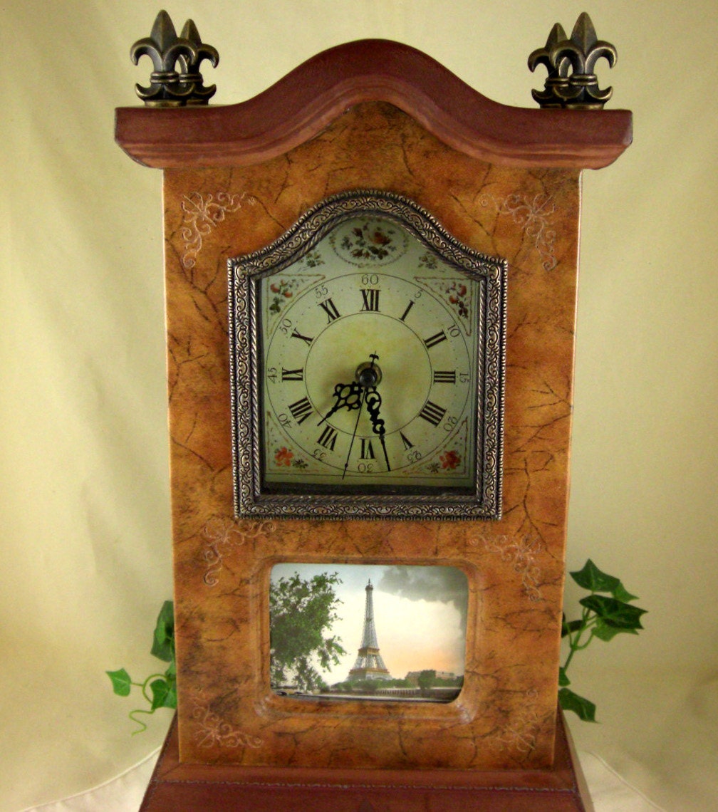Carriage Mantel Clock / Paris Chic / Bonnet Top /  Vintage