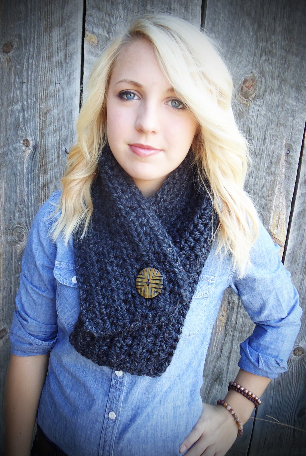 Button Scarf